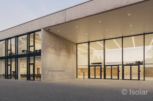 Hörsaalgebäude Homburg Außen 044